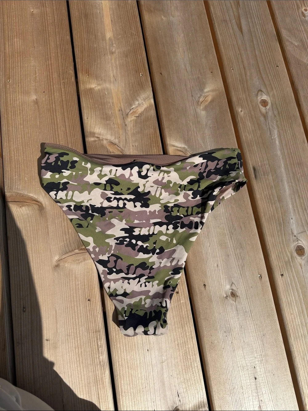 SKIMS Women's Camouflage Bikini Bottoms - Green, Tan, Black